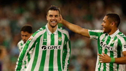 El centrocampista del Betis Giovani Lo Celso celebra tras marcar ante el Espanyol