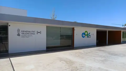 Escuela Oficial de Idiomas de Elche. Escuela Oficial de Idiomas de Elche.