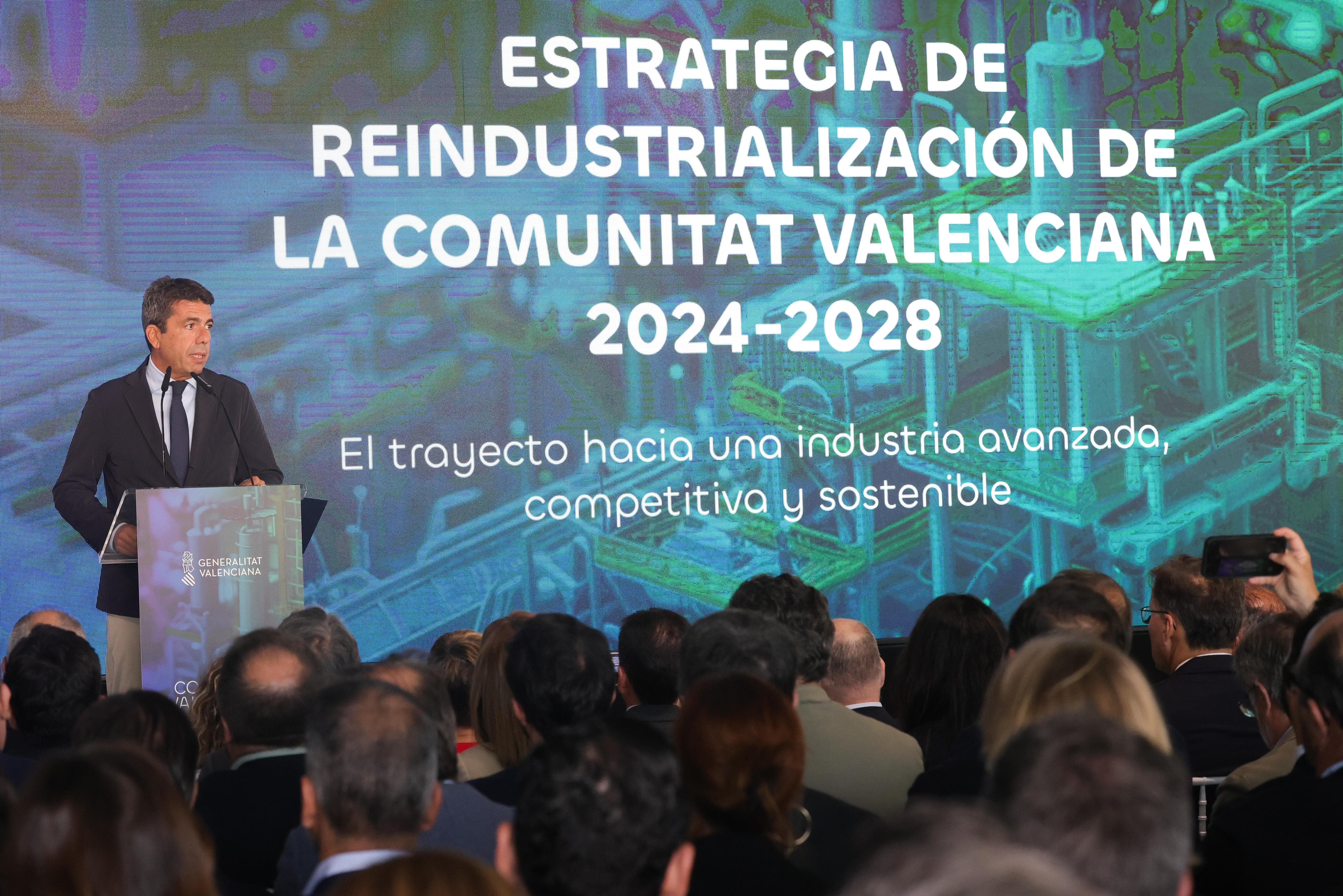 La Estrategia de Reindustrialización de la Comunitat Valenciana contará con 2000 millones de euros en cuatro años La Estrategia de Reindustrialización de la Comunitat Valenciana contará con 2000 millones de euros en cuatro años