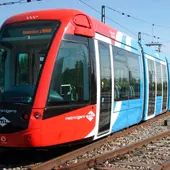 Vecinos del casco histórico de Santiago proponen un "metro ligero" como medida para mejorar la movilidad Vecinos del casco histórico de Santiago proponen un "metro ligero" como medida para mejorar la movilidad