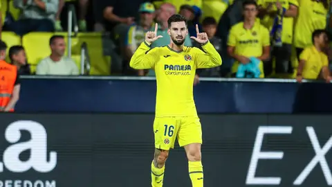 Alex Baena celebra su gol a Las Palmas en La Cerámica Alex Baena celebra su gol a Las Palmas en La Cerámica