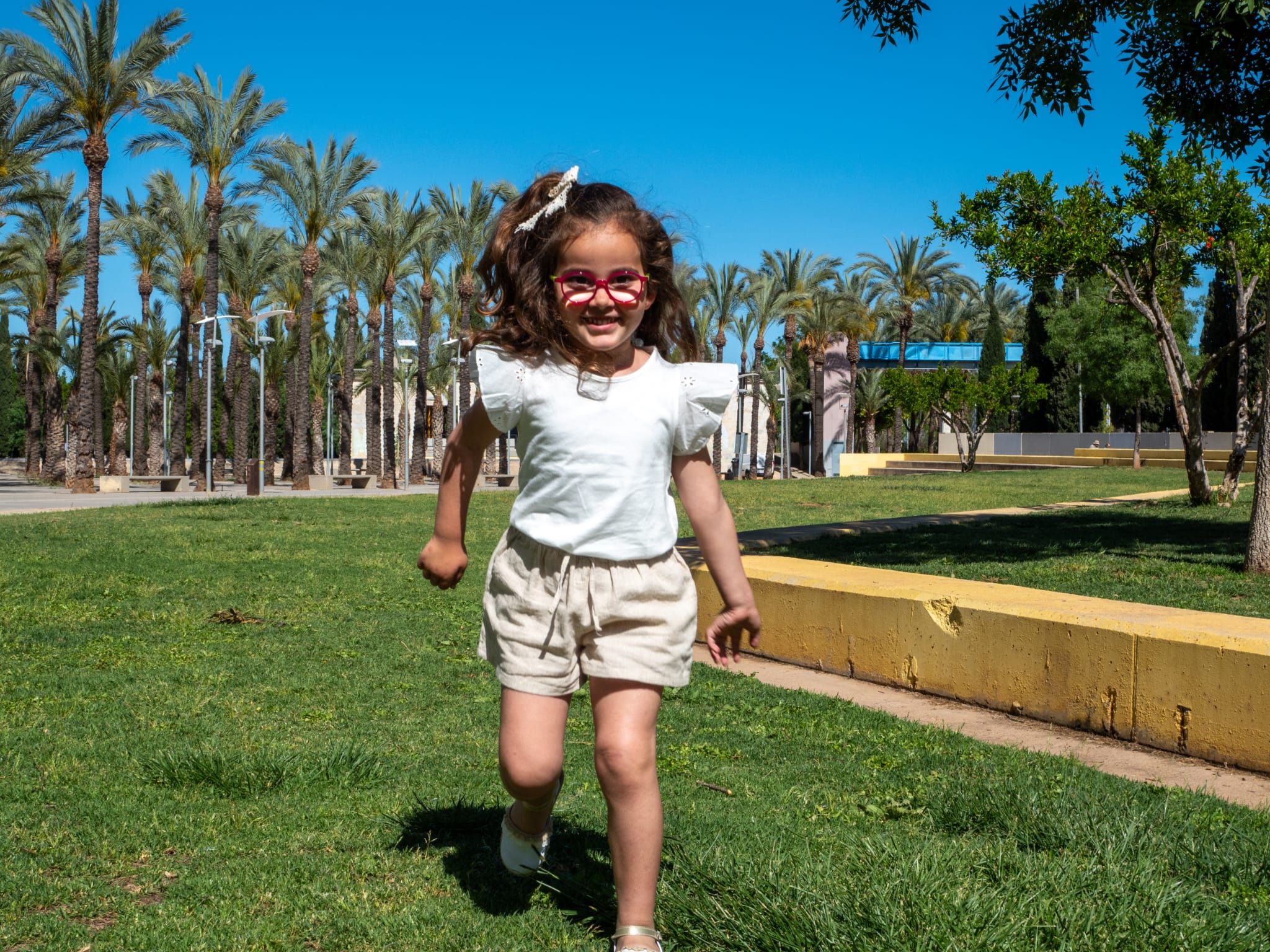 Flores y solidaridad para la niña castellonense Sofia Llamas que padece esclerosis tuberosa Flores y solidaridad para la niña castellonense Sofia Llamas que padece esclerosis tuberosa