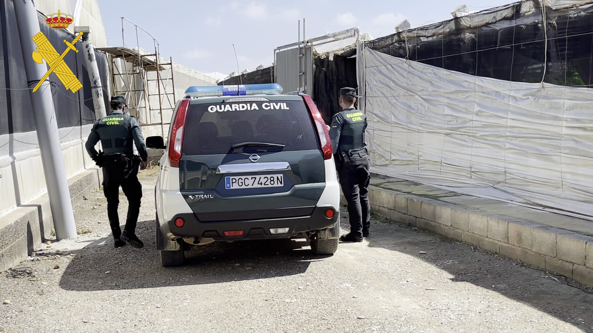Cinco detenidos por robar productos fitosanitarios en 20 empresas de Almería, Granada y Murcia Cinco detenidos por robar productos fitosanitarios en 20 empresas de Almería, Granada y Murcia