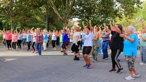 El Mes del Mayor en Mérida programa actividades lúdicas y deportivas y una convivencia final que reunirá a 800 personas El Mes del Mayor en Mérida programa actividades lúdicas y deportivas y una convivencia final que reunirá a 800 personas