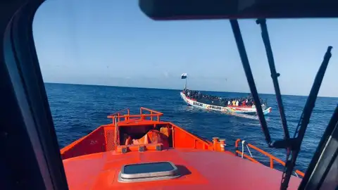 Rescate Cayuco Salvamento Marítimo Rescate Cayuco Salvamento Marítimo