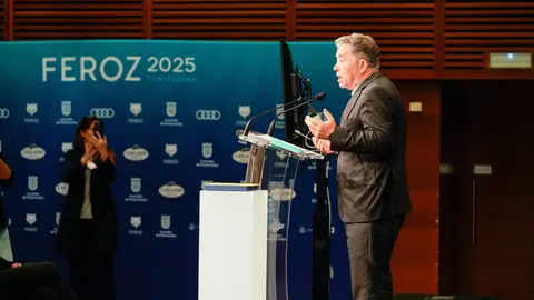 Miguel Anxo Férnadez Lores, presentando algunhas novidades dos Feroz nos Premios de San Sebastin Pontevedra e os Premios Féroz formaron parte do O alcalde de Pontevedra no Festival Internacional de Cine de San Sebastián
