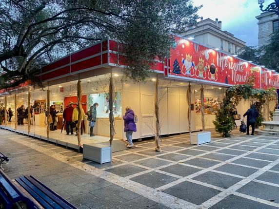 La Plaza de Pombo acogerá el Mercado de Navidad del 5 de diciembre al 6 de enero La Plaza de Pombo acogerá el Mercado de Navidad del 5 de diciembre al 6 de enero
