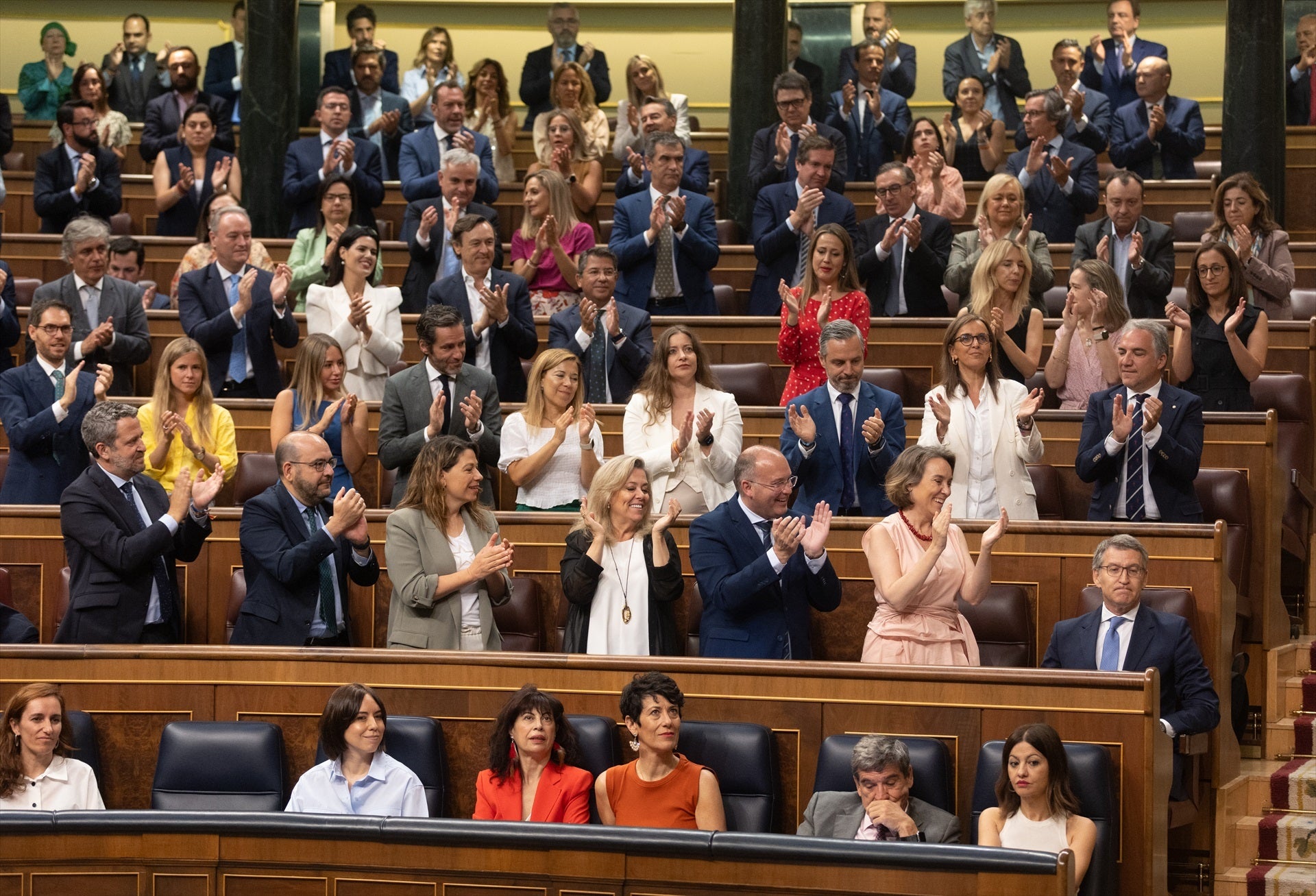El PP ampliaría a casi siete puntos su ventaja sobre el PSOE, según una encuesta de Sigma Dos El PP ampliaría a casi siete puntos su ventaja sobre el PSOE, según una encuesta de Sigma Dos