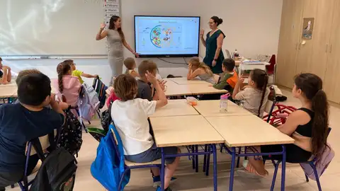Nutricionistas arracan un proyecto de visita a las aulas valencianas para enseñar a comer saludablemente y de temporada Nutricionistas arracan un proyecto de visita a las aulas valencianas para enseñar a comer saludablemente y de temporada