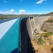 El embalse de Villagatón cumple 25 años esperando ponerse en funcionamiento