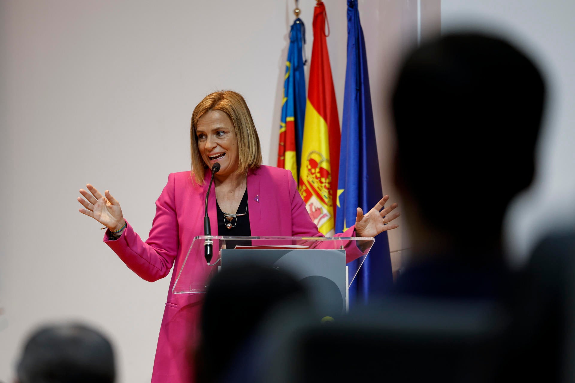Bernabé insta a Mazón a eliminar la ley de Concordia: "Sería lo más decente y sano" Bernabé insta a Mazón a eliminar la ley de Concordia: "Sería lo más decente y sano"