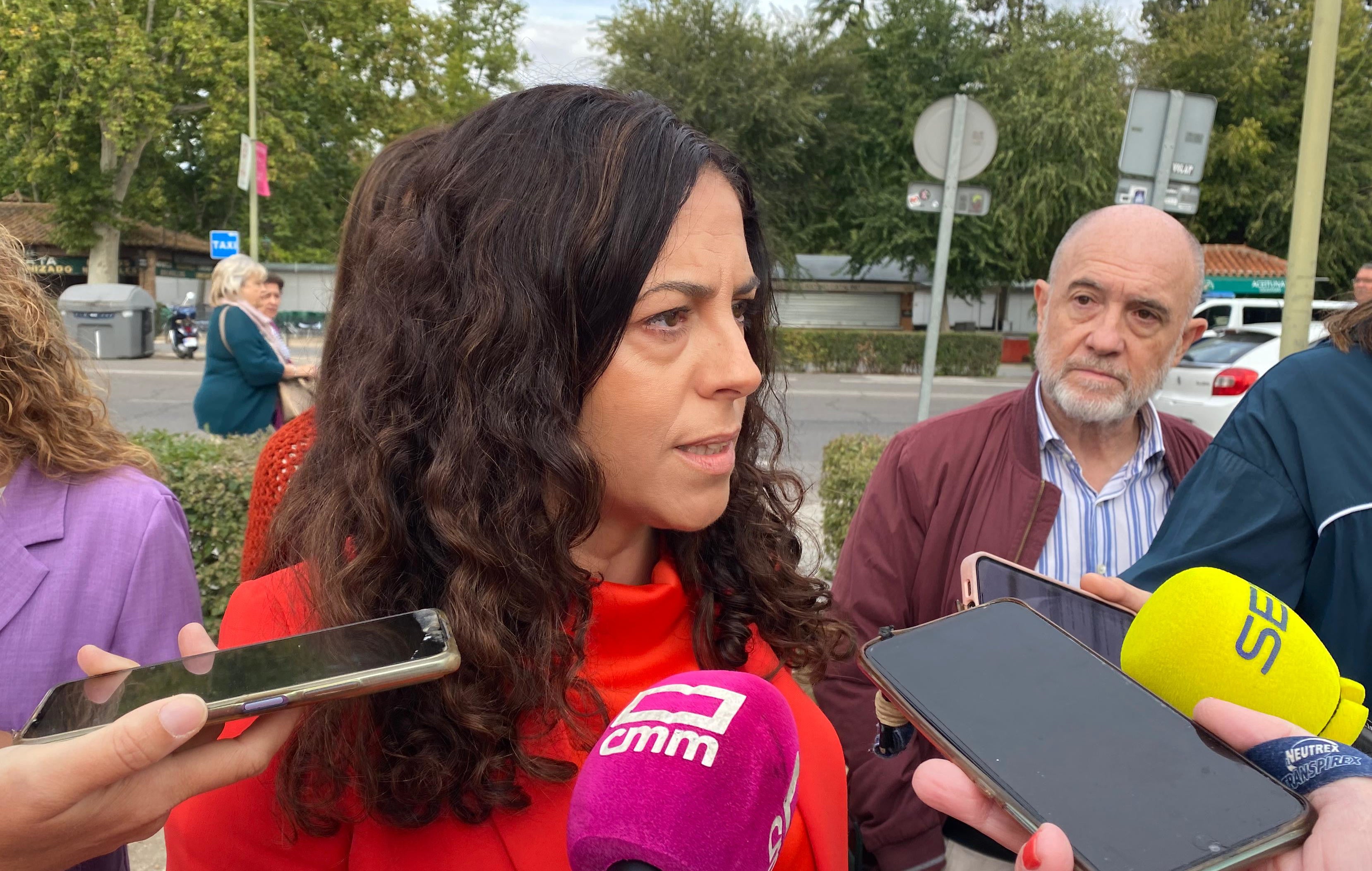 El PSOE exige a los populares que 'no blanqueen a la extrema derecha' El PSOE exige a los populares que 'no blanqueen a la extrema derecha'