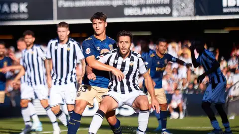 El Castellón abre con dos partidos seguidos fuera un octubre con dos duelos autonómicos El Castellón abre con dos partidos seguidos fuera un octubre con dos duelos autonómicos