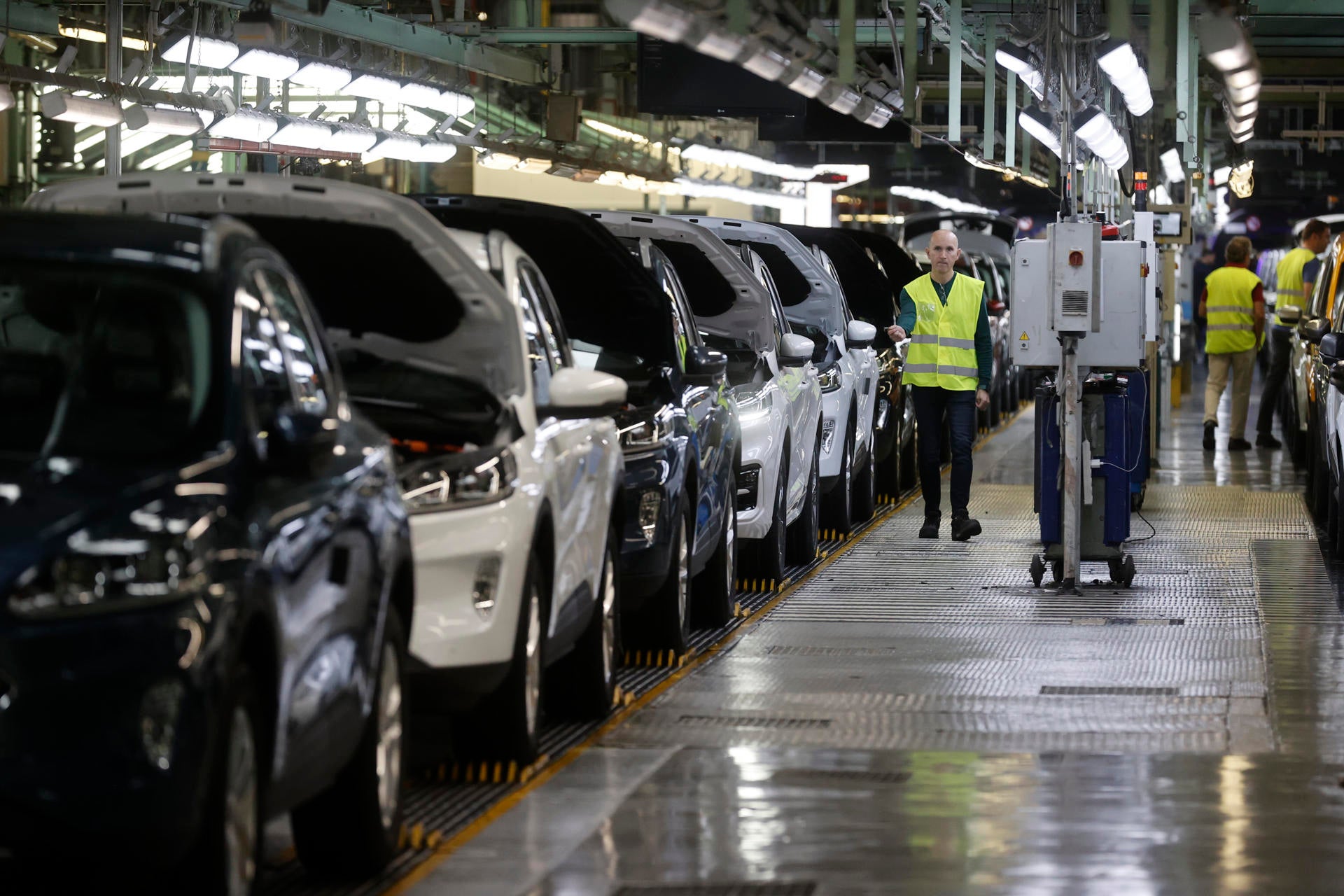 Ford Almussafes, cerca de cerrar el ERE con prejubilaciones y bajas incentivadas Ford Almussafes, cerca de cerrar el ERE con prejubilaciones y bajas incentivadas