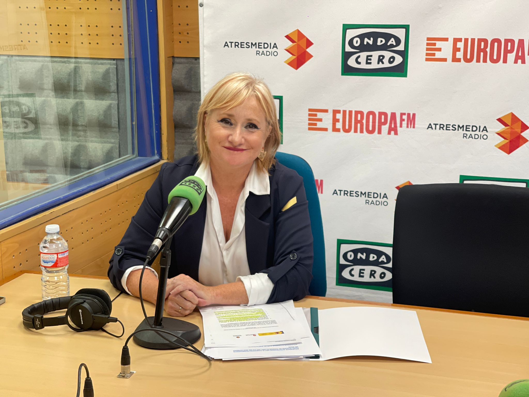 Con Roberto Mayado y Lucía Barreiro desde las 14:30 hasta las 15:00 Con Roberto Mayado y Lucía Barreiro desde las 14:30 hasta las 15:00