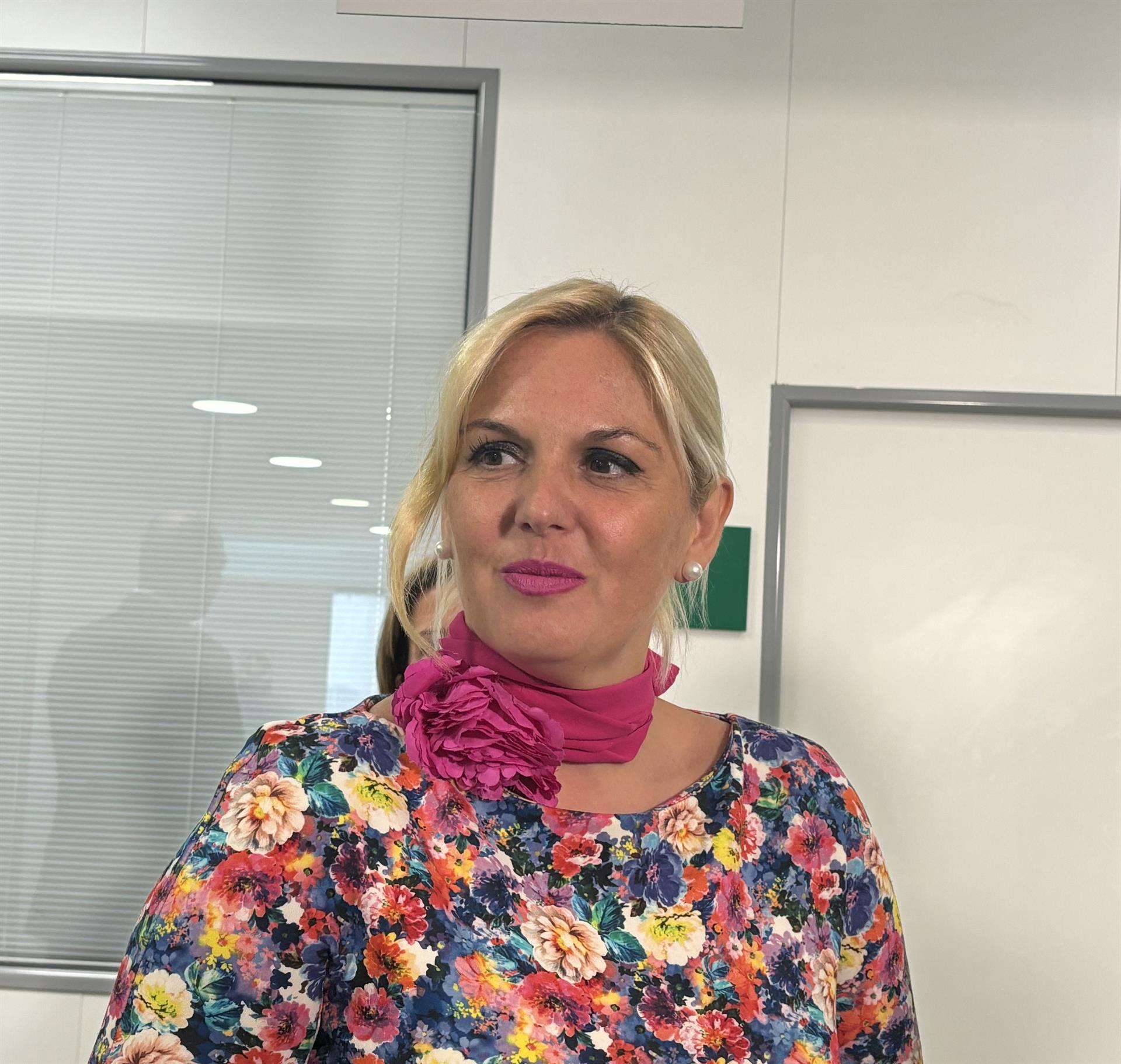 CCOO y UGT piden que la Junta garantice los servicios públicos y la Creex espera que se puedan aprobar las cuentas CCOO y UGT piden que la Junta garantice los servicios públicos y la Creex espera que se puedan aprobar las cuentas