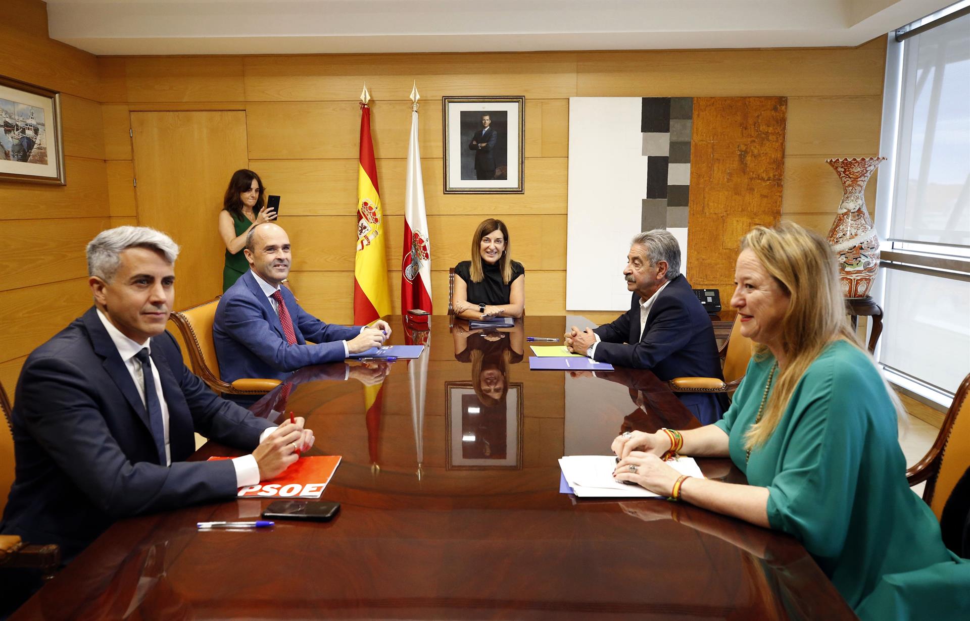 María José Sáenz de Buruaga pide a los consejeros "subir el nivel" de "insistencia" con los ministerios María José Sáenz de Buruaga pide a los consejeros "subir el nivel" de "insistencia" con los ministerios