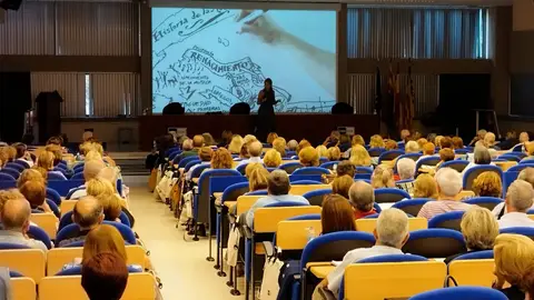 Aula Magna UNED Elche. Aula Magna UNED Elche.