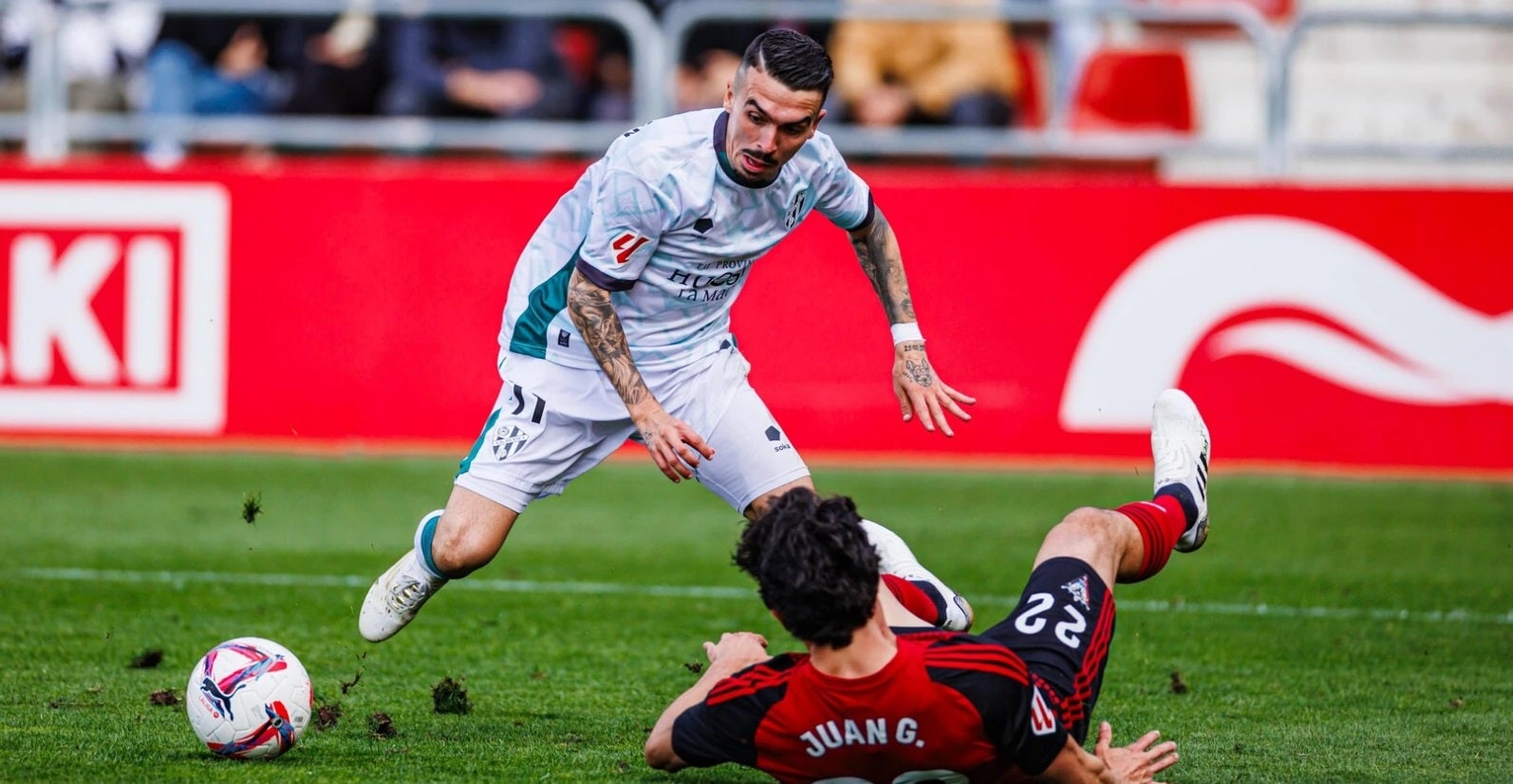 Joaquín Muñoz se lesiona y estará varias semanas de baja Joaquín Muñoz se lesiona y estará varias semanas de baja