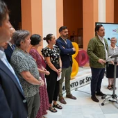 El delegado de derechos sociales José Luis García junto a representantes de 16 entidades sociales El delegado de derechos sociales José Luis García junto a representantes de 16 entidades sociales