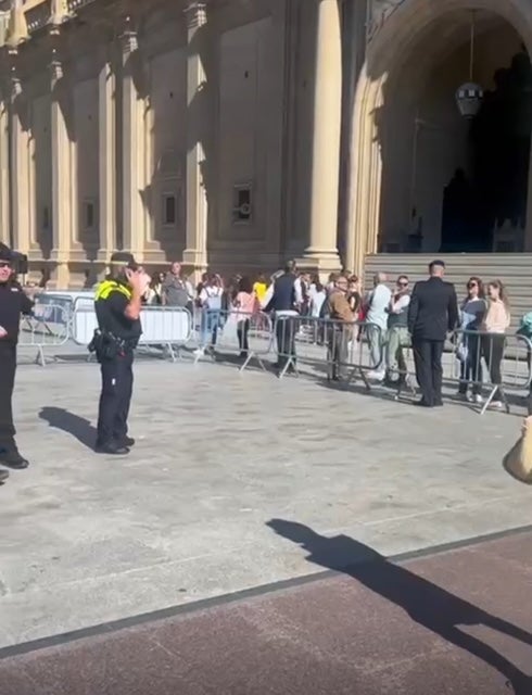 El Cabildo de Zaragoza encarga más medidas de la Virgen modelo cachirulo El Cabildo de Zaragoza encarga más medidas de la Virgen modelo cachirulo