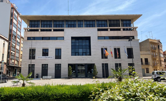 Vox presentará en Burriana, Benicarló y Vila-real la moción "billete de vuelta" contra la 'inmigración ilegal' Vox presentará en Burriana, Benicarló y Vila-real la moción "billete de vuelta" contra la 'inmigración ilegal'