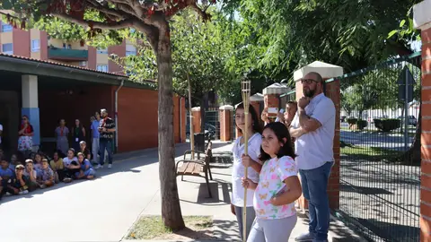 La "Flama" del Correllengua llega a los colegios de Vila-real. La "Flama" del Correllengua llega a los colegios de Vila-real.