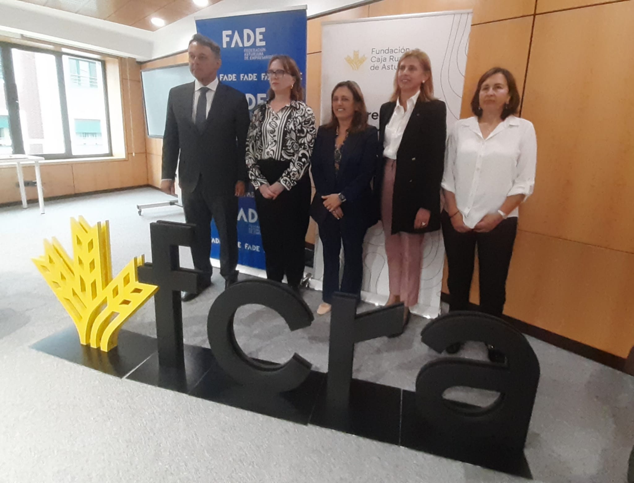 Fade y Fundación Caja Rural colaboran para ayudar a pymes a reducir su huella de carbono Fade y Fundación Caja Rural colaboran para ayudar a pymes a reducir su huella de carbono