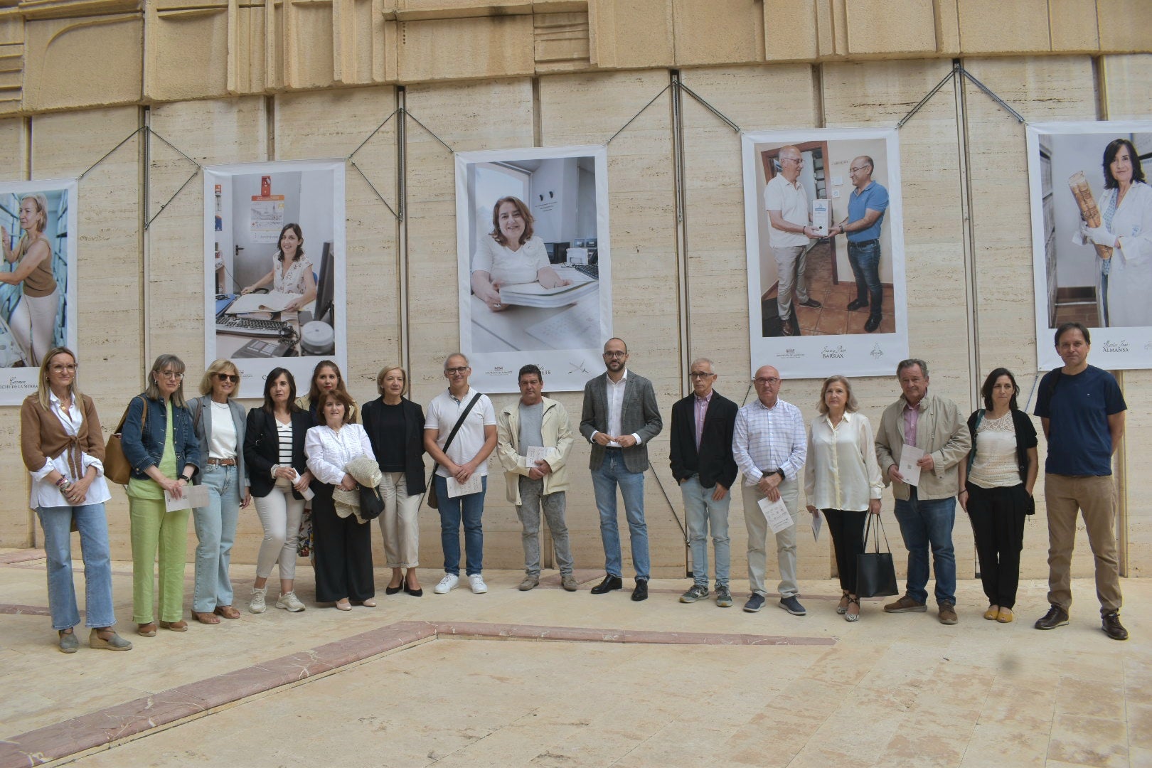 Dos exposiciones en la Diputación realzan el patrimonio documental y su restauración Dos exposiciones en la Diputación realzan el patrimonio documental y su restauración