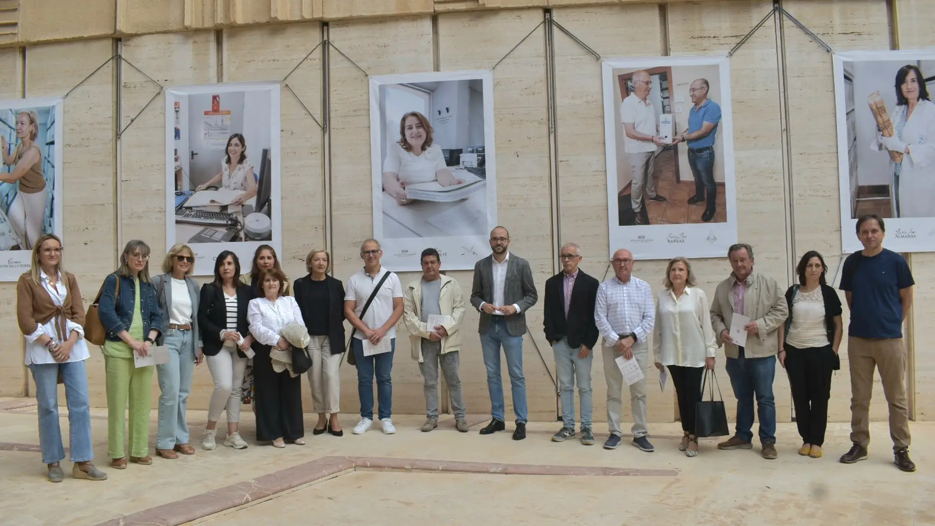 Dos exposiciones en la Diputación realzan el patrimonio documental y su restauración Dos exposiciones en la Diputación realzan el patrimonio documental y su restauración