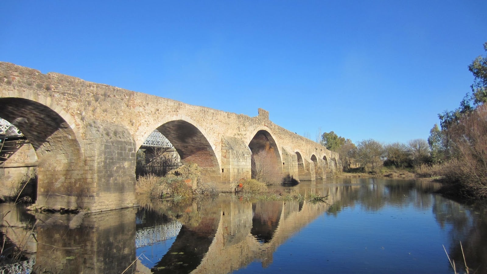 La Confederación Hidrográfica del Guadiana asume proyecto para rehabilitar el puente de Gévora La Confederación Hidrográfica del Guadiana asume proyecto para rehabilitar el puente de Gévora