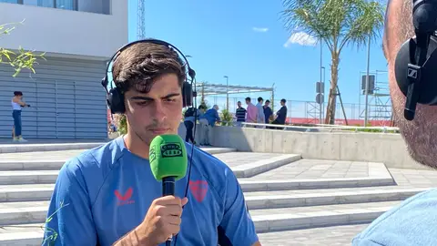Juanlu Sánchez, durante la entrevista en Más de Uno Sevilla. Juanlu Sánchez, durante la entrevista en Más de Uno Sevilla.