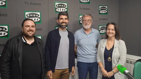 Juan Saura, Javier Lizaga, Luis Rajadel y Elisa Alegre TERTULIA PERIODISTAS