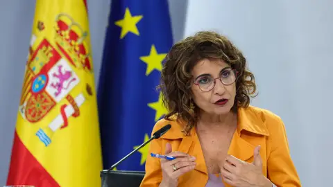 Imagen de archivo de la vicepresidenta primera y ministra de Hacienda, María Jesús Montero en el Palacio de La Moncloa. El novio de Ayuso demandará a María Jesús Montero ante el Tribunal Supremo por intromisión ilegítima
