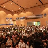 Más de 200 agentes y futuros agentes de la Policía Local participan en Benidorm en una jornada de formación