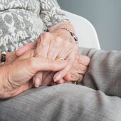 Els efectes socials i econòmics de les cures familiars