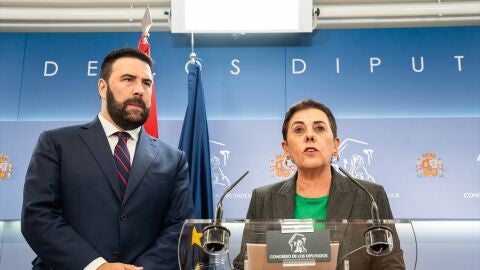 Jon I&ntilde;arritu y Mertxe Aizpurua anuncian un acuerdo del Gobierno con Bildu para reformar la Ley Mordaza