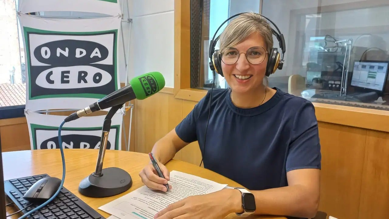 Sistema financer: productes bancaris, interessos, comissions i tràmits habituals Sistema financer: productes bancaris, interessos, comissions i tràmits habituals