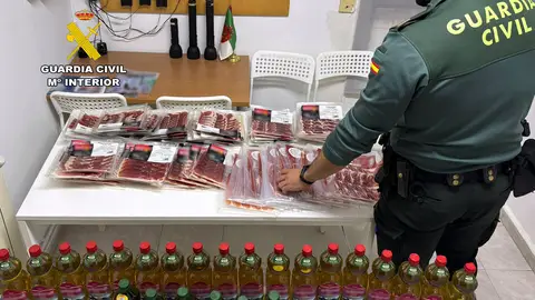 Roba 24 botellas de aceite y 80 sobres de jamón de dos supermercados Roba 24 botellas de aceite y 80 sobres de jamón de dos supermercados