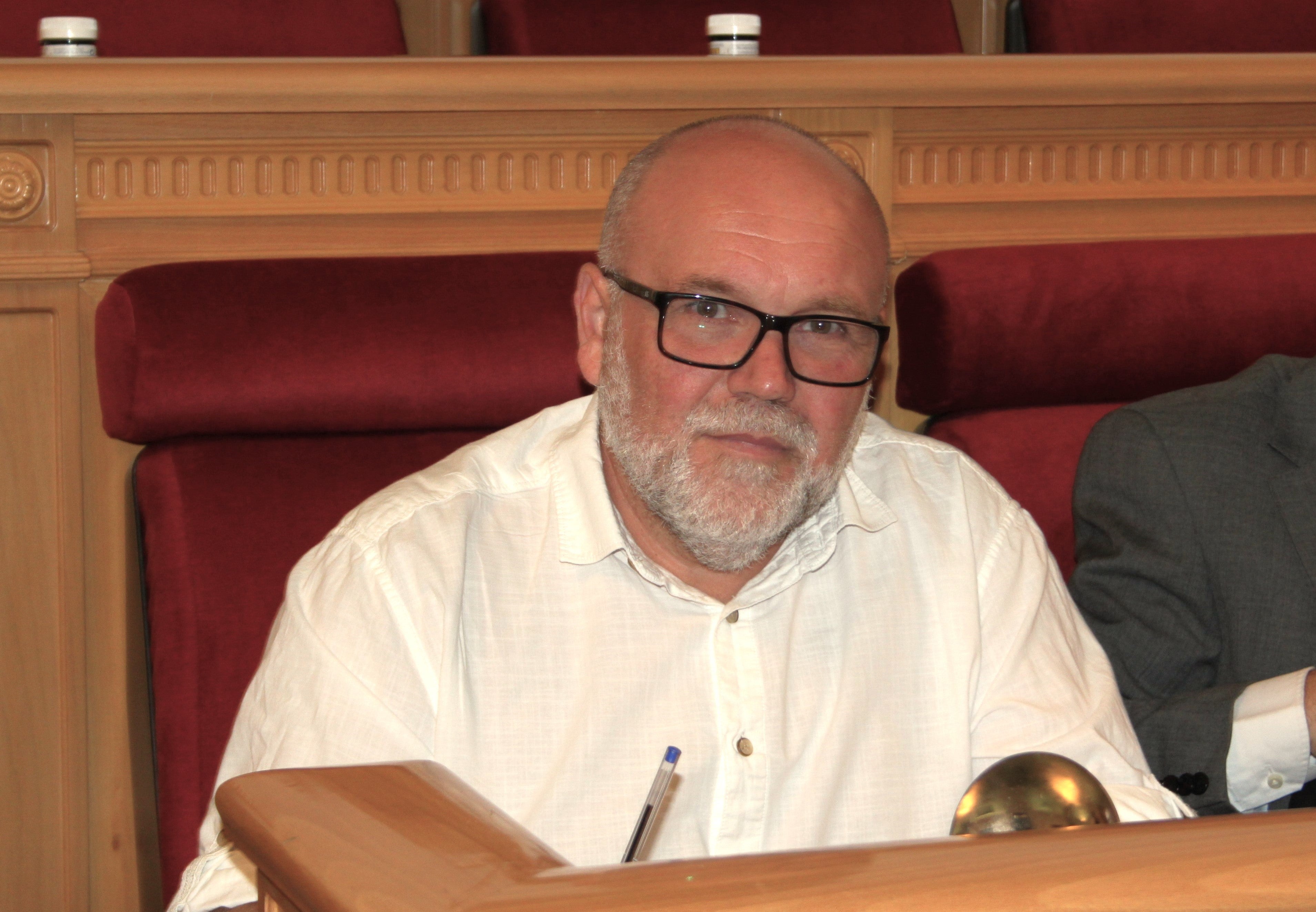 Txema Fernández, de IU: 'Toledo no necesita emerger sino flotar' Txema Fernández, de IU: 'Toledo no necesita emerger sino flotar'