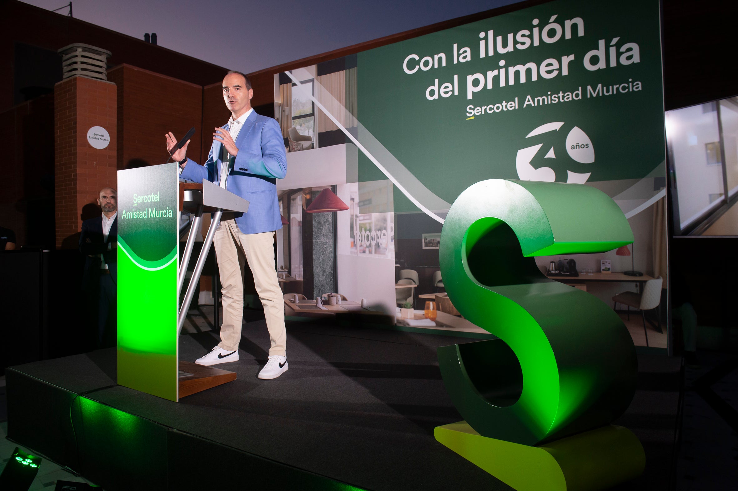 Sercotel Amistad Murcia anuncia en su 30 aniversario la apertura de una azotea-bar con piscina en 2025 Sercotel Amistad Murcia anuncia en su 30 aniversario la apertura de una azotea-bar con piscina en 2025