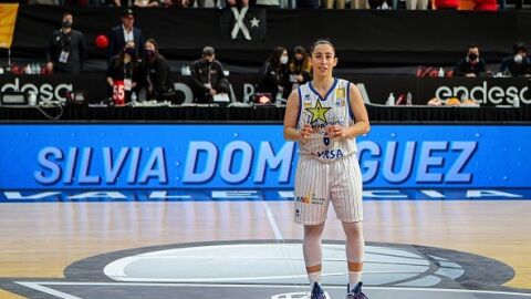 Sílvia Domínguez, historia del baloncesto español