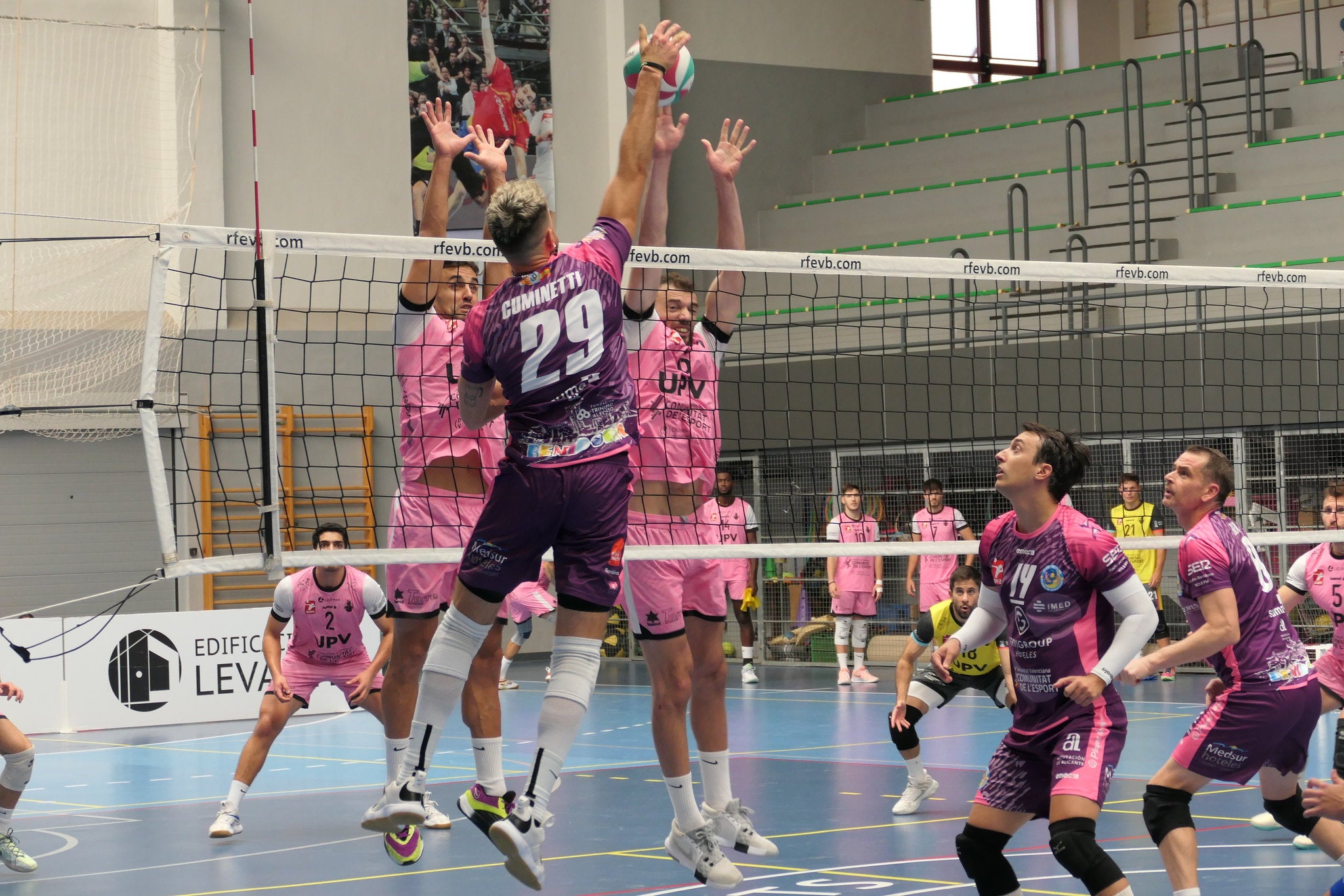 El Servigroup Benidorm inicia la Superliga 2 con partidos contra el Utrera y Las Palmas El Servigroup Benidorm inicia la Superliga 2 con partidos contra el Utrera y Las Palmas