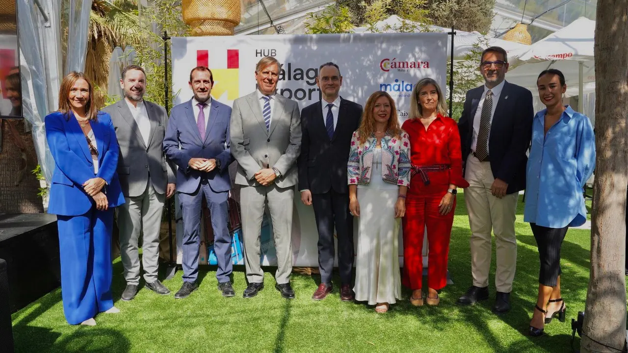 La Cámara de Comercio inaugura su ciclo de conferencias "Mapeando el Mundo" con un almuerzo con el experto internacional Pedro Baños