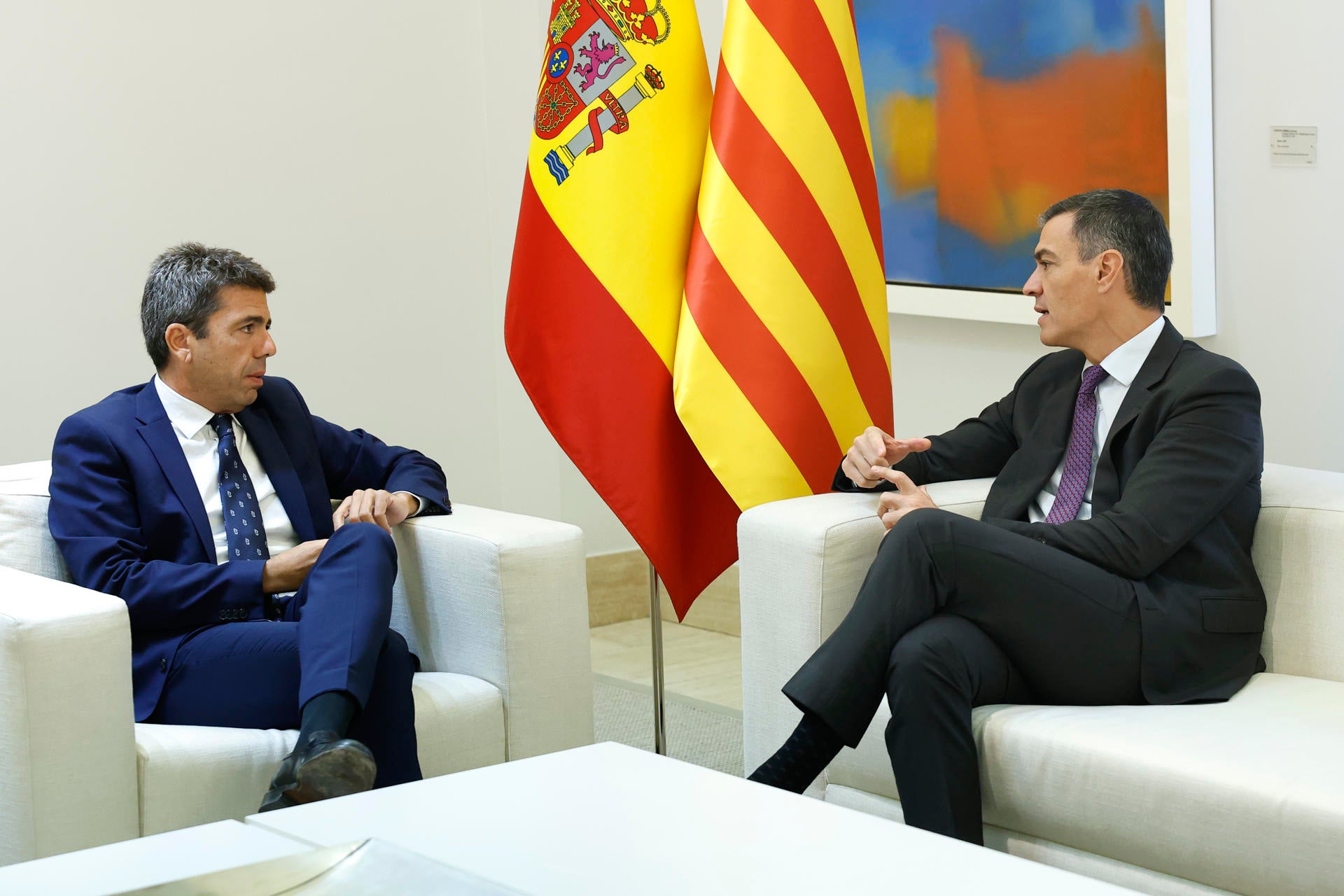 Mazón alcanza acuerdos con Sánchez pero discrepa sobre la financiación Mazón alcanza acuerdos con Sánchez pero discrepa sobre la financiación