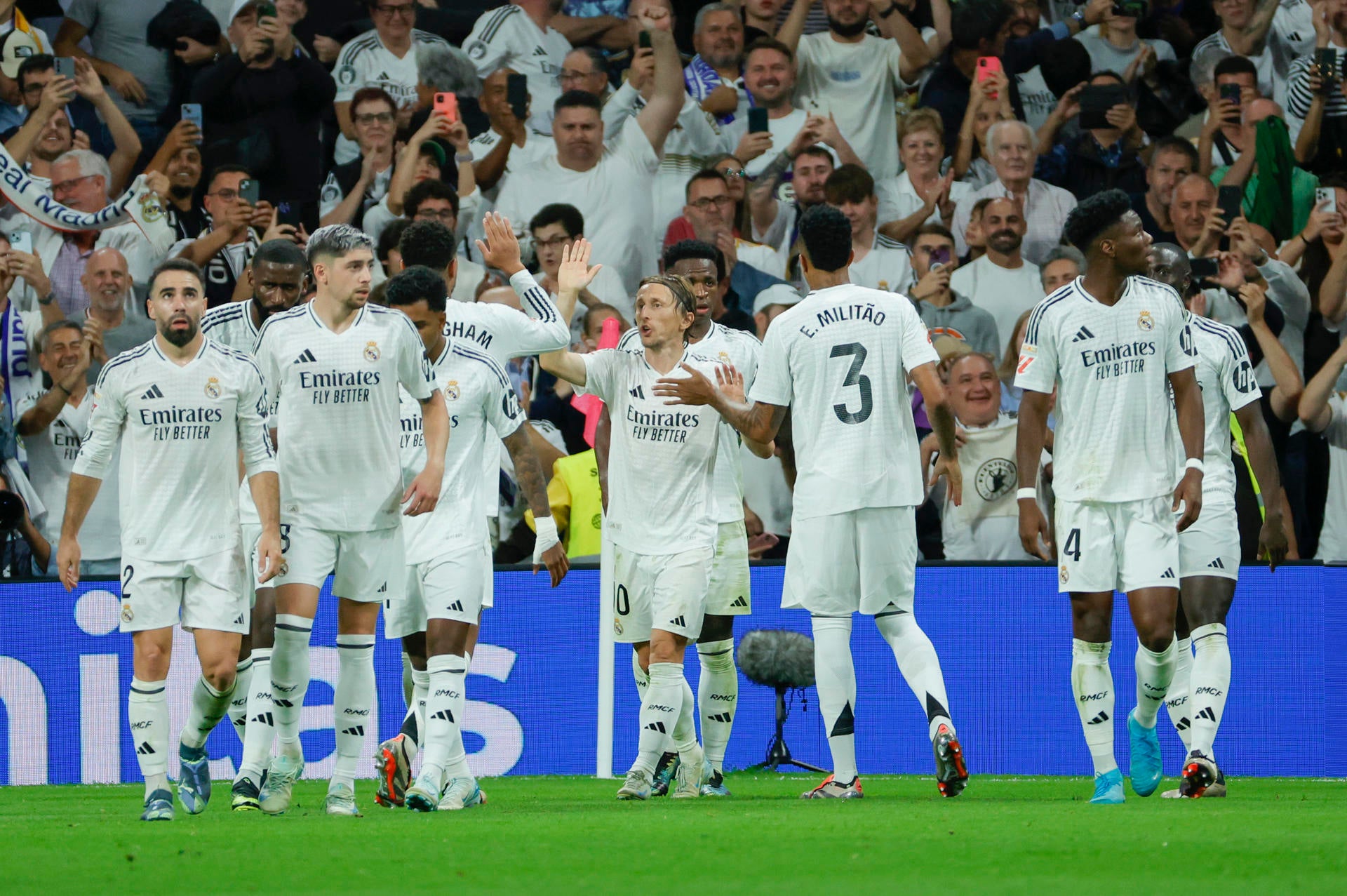 El Real Madrid gana al Villarreal y Carvajal abandona el campo con una posible lesión grave de rodilla El Real Madrid gana al Villarreal y Carvajal abandona el campo con una posible lesión grave de rodilla