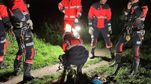 Rescatada una persona enriscada en un acantilado de Langre