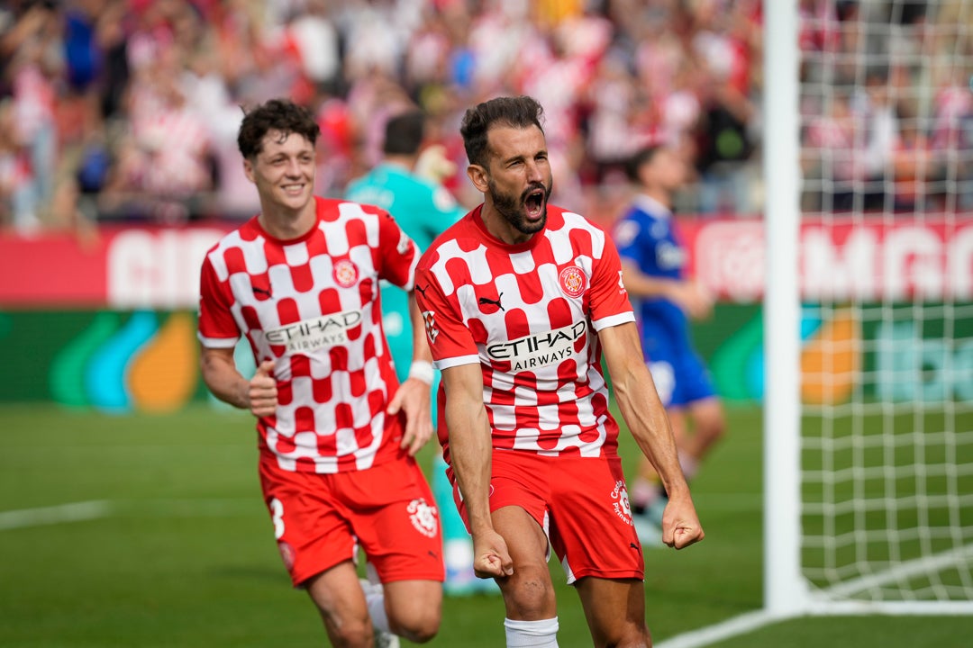 Stuani redondea la tarde de Gazzaniga en el minuto 99 Stuani redondea la tarde de Gazzaniga en el minuto 99