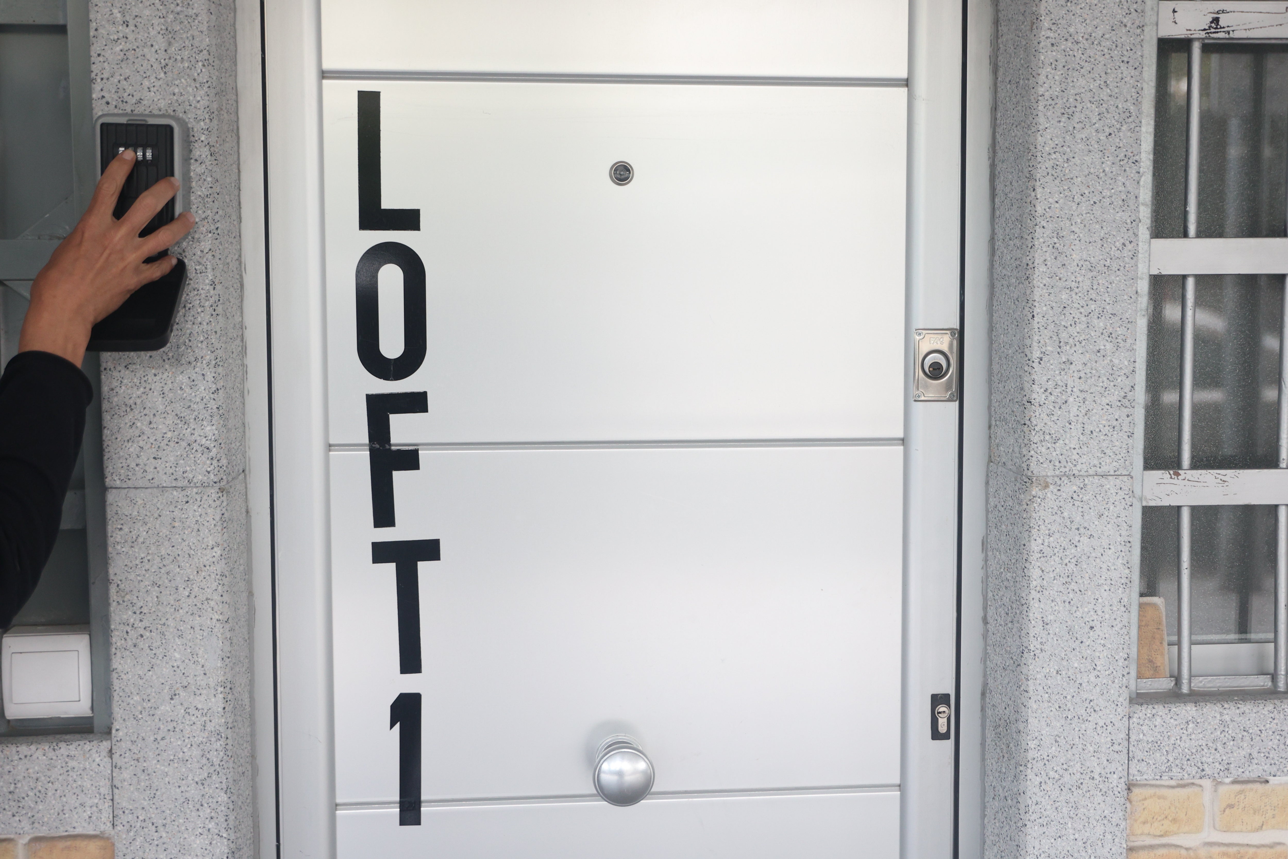 El Supremo avala que las comunidades de vecinos puedan vetar pisos turísticos por mayoría de tres quintos El Supremo avala que las comunidades de vecinos puedan vetar pisos turísticos por mayoría de tres quintos