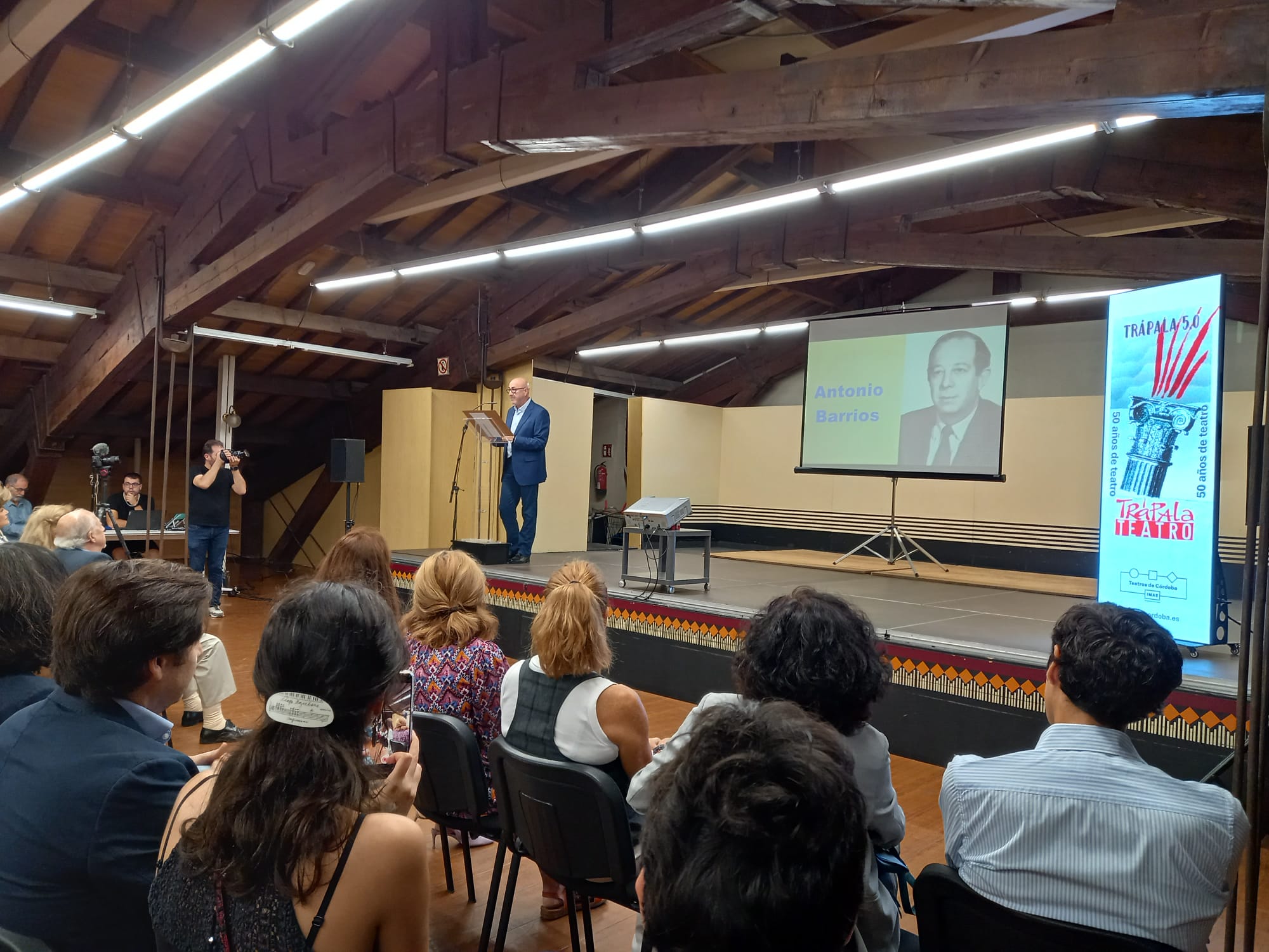 En su 50 aniversario la compañía de teatro "Trápala" rinde homenaje a Antonio Barrios En su 50 aniversario la compañía de teatro "Trápala" rinde homenaje a Antonio Barrios